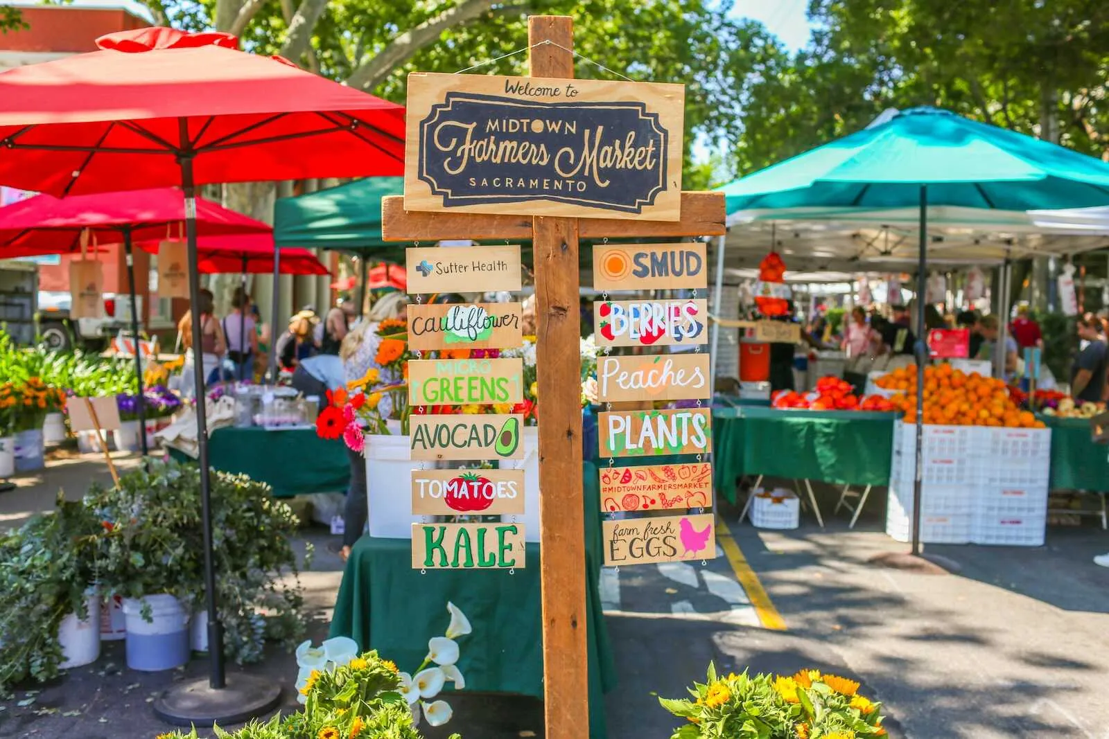 Midtown Sacramento Farmers Market fresh local produce and crafts